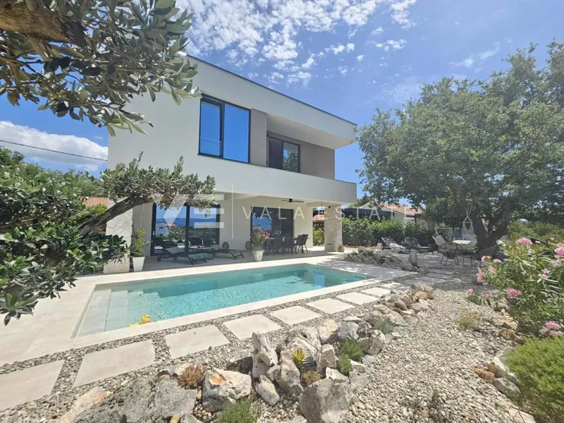 VILLA MODERNA INDIPENDENTE CON PISCINA IN POSIZIONE TRANQUILLA – 2
