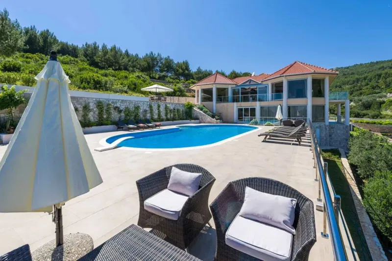 Exclusive seaside villa on the southern coast of Korčula – 2