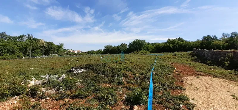 Otok Krk, western part of the island, Milohnić, land with a building permit, 1654 m2 in an excellent location, for sale – 3