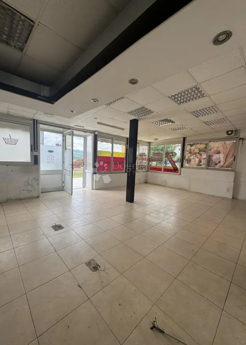 Business premise Potpićan, Kršan, 72,70m2 – 2