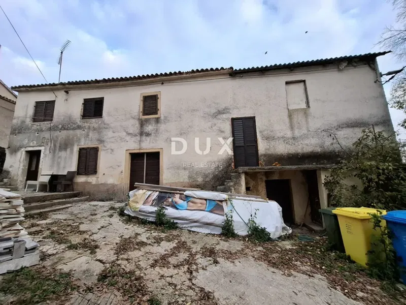 ISZTRIA, PAZIN - Különálló kőház részleges felújításra szorul – 2