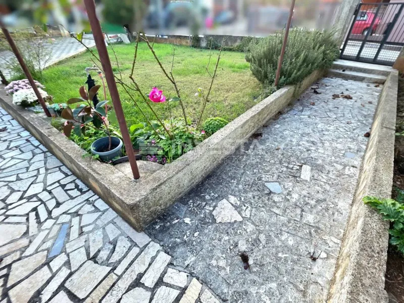 Pula, gyönyörű és tágas lakás, 3 hálószoba, saját parkoló és kert – 2