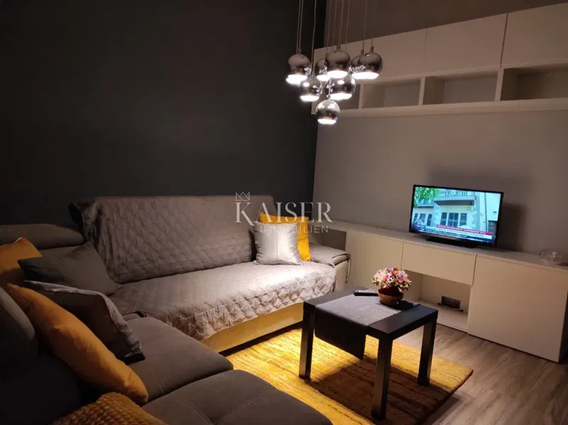 Novi Vinodolski - 2 bedroom + living room apartment in the city center with parking – 3