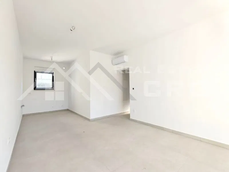 Nieruchomości Čiovo – Penthouse z tarasem na dachu, w nowym budownictwie blisko morza i plaż, na sprzedaż – 2