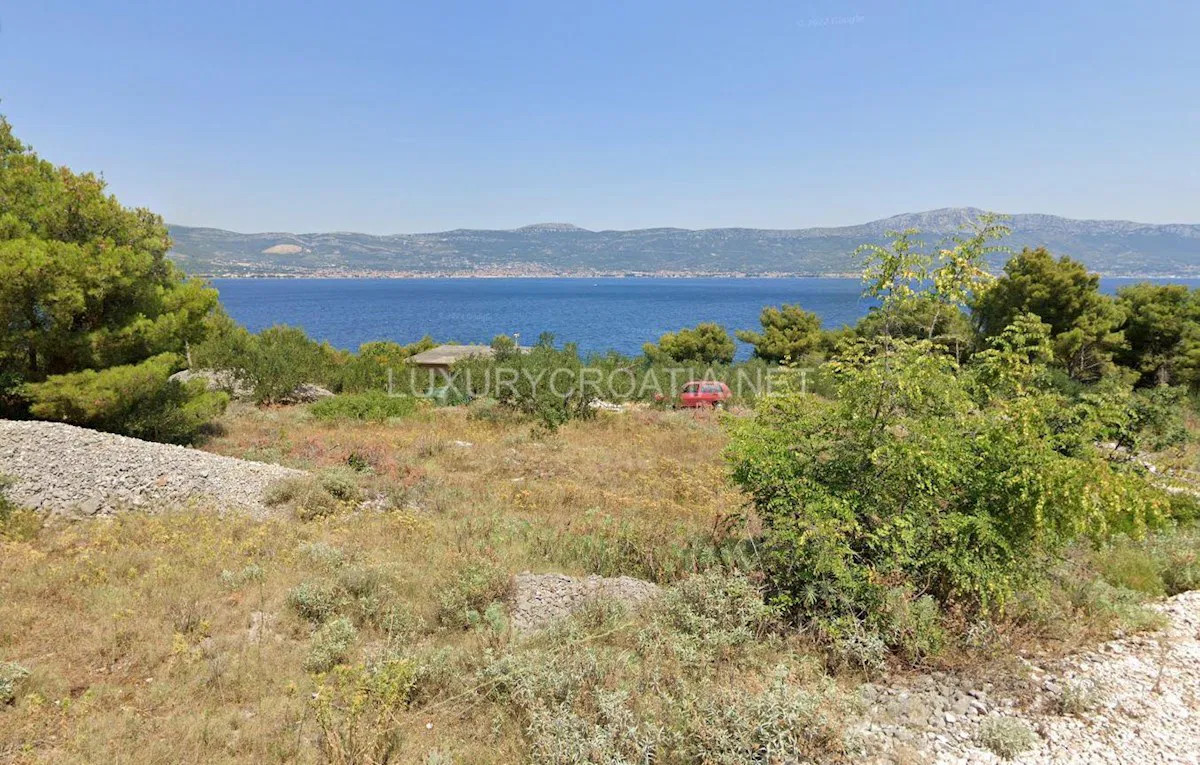 Zemljište uz more na prodaju Trogir Čiovo Hrvatska