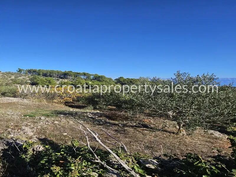 Hvar, building land for sale, 280.000 € – 3