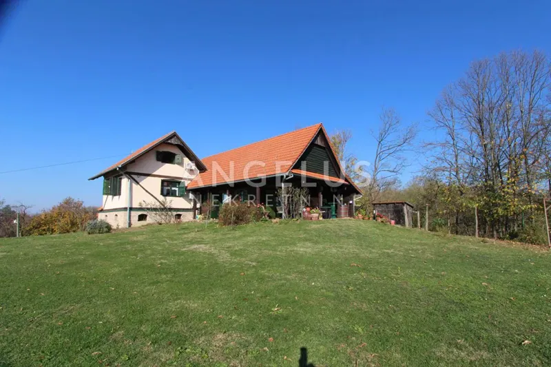 Moslavina - G. Gračenica Odlična kuća sa velikom okućnicom 10000 m2