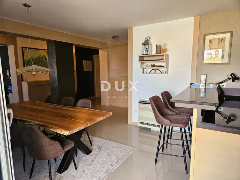 PULA, PJEŠČANA UVALA - superbly furnished apartment with terrace just 150 meters from the sea, parking – 3