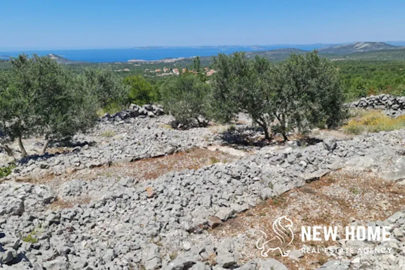 Medititeranski raj u zaleđu Primoštena – mir, priroda i investicijski potencijal