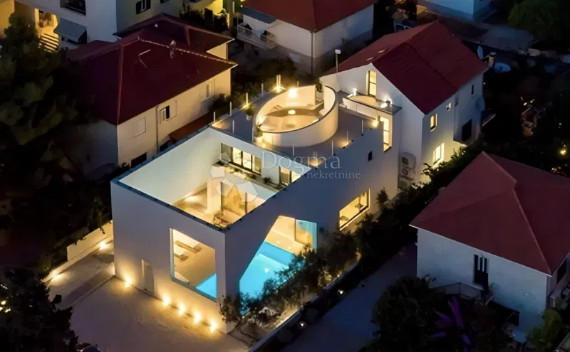 House Supetar, 240m2 – 2