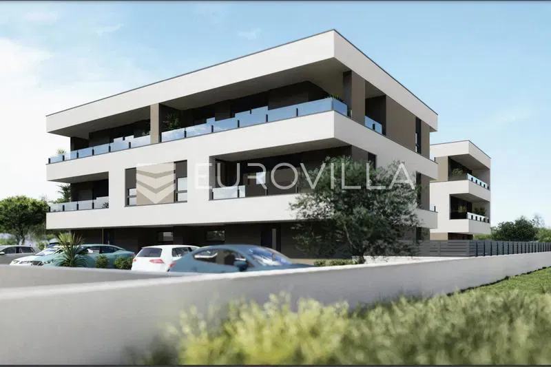 Pula, Valdebek - spacious ground floor apartment with garden – 3