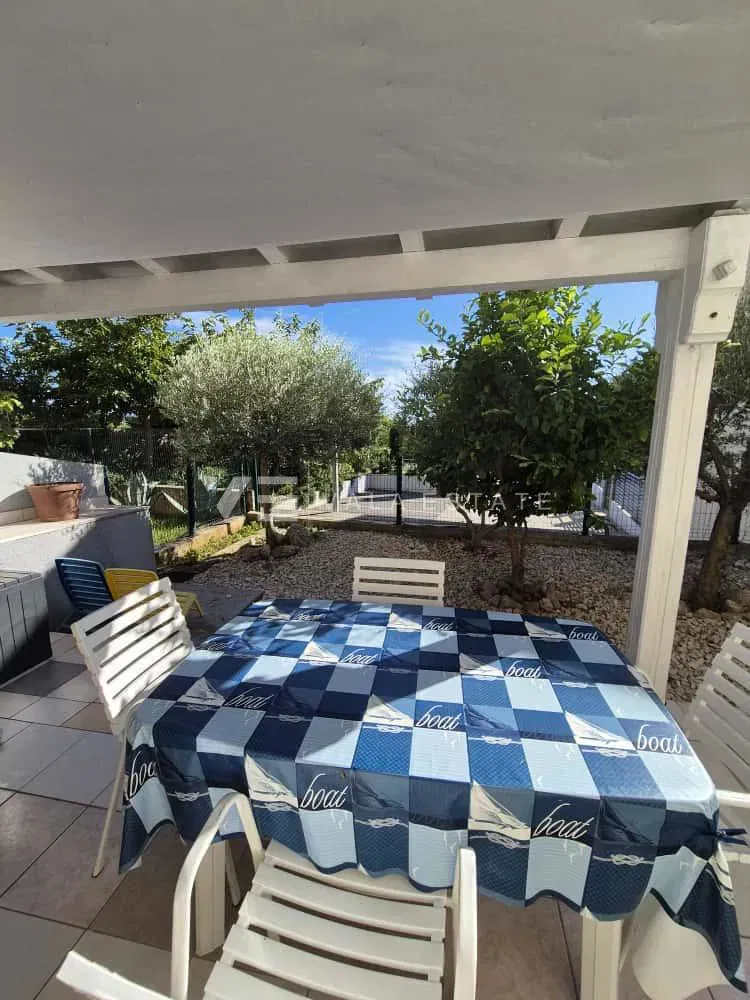 GROUND FLOOR APARTMENT WITH GARDEN IN A GREAT LOCATION – 2