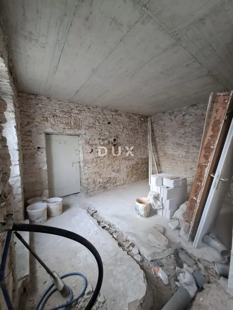 ISTRIA, BALE - dom i budynek pomocniczy w centrum – 2