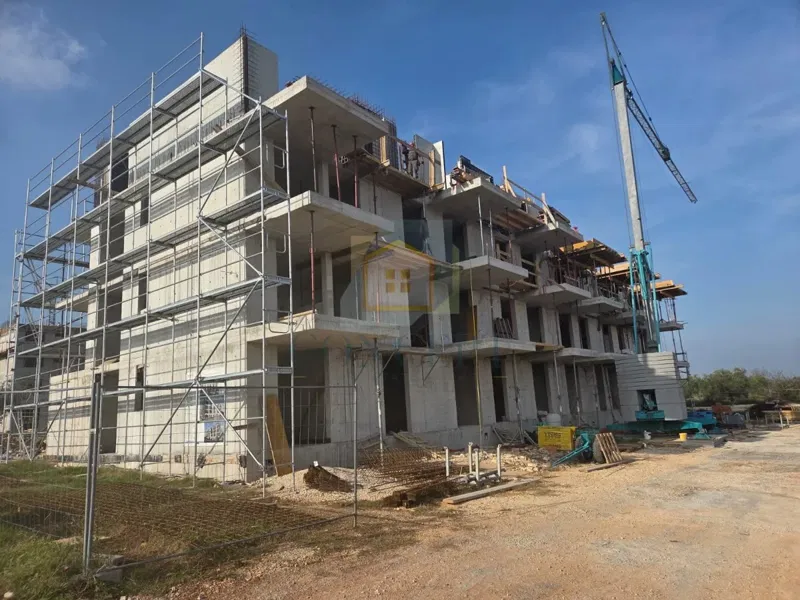 Poreč, dintorni, Appartamenti in edificio moderno in costruzione, a 3 km dal mare – 2