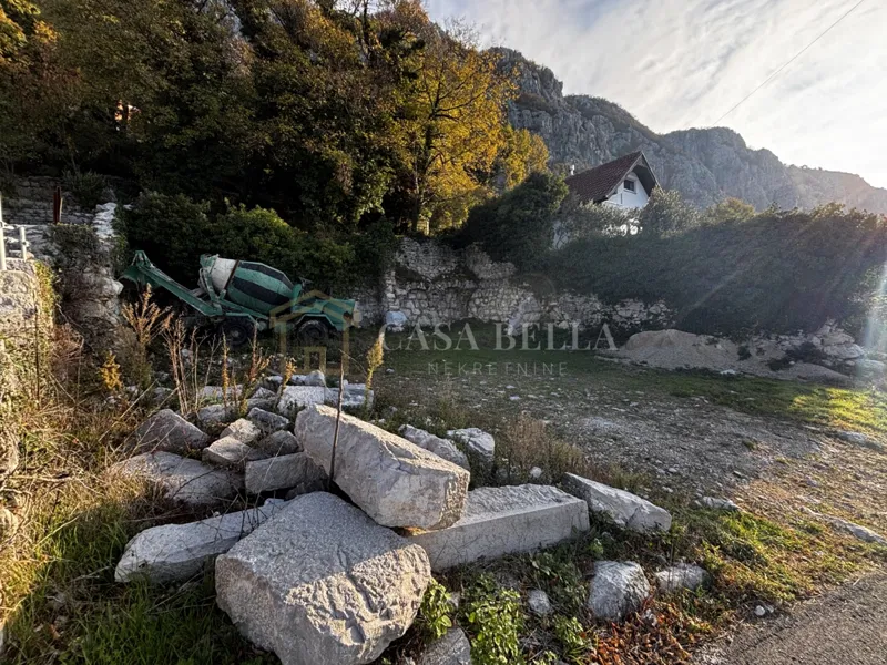 GRIŽANE - građevinsko zemljište s idejnim projektom – 2