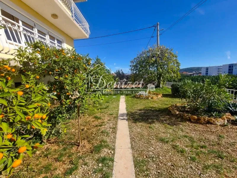 Exclusive Sale! Trogir, Seget Donji – Apartment House in an Excellent Location with a Beautiful Sea View – 3