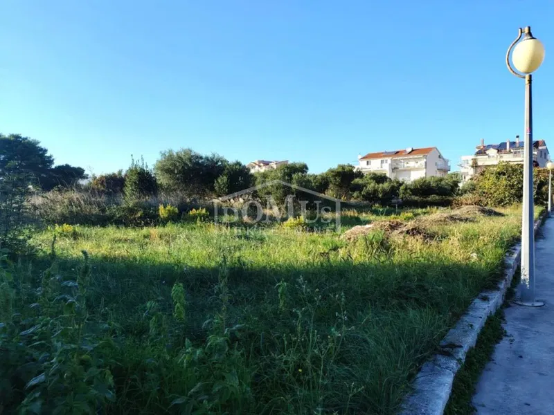 Land Vodice, 635m2 R2 zone, 50m from the beach – 3