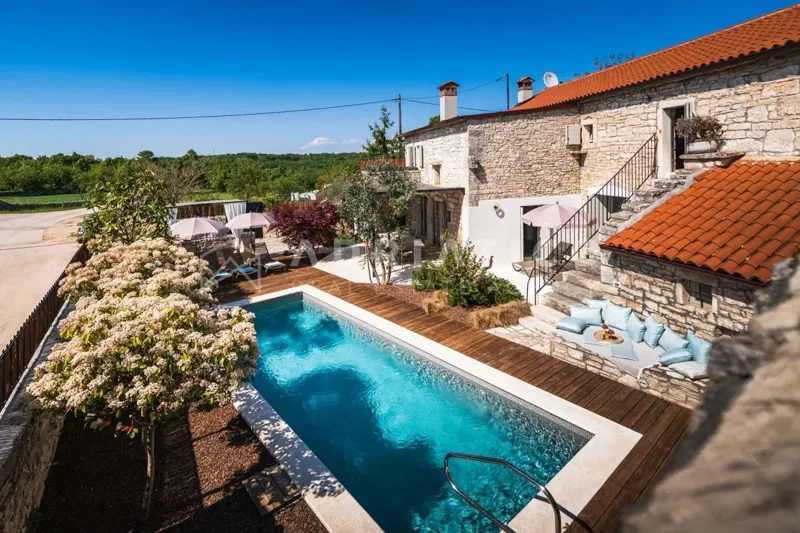 Istria, Kanfanar – Authentic stone villa with a pool – 3