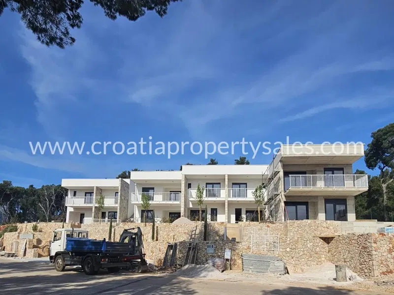 Hvar, apartmani, prodaja, 598.500 € - 680.000 €