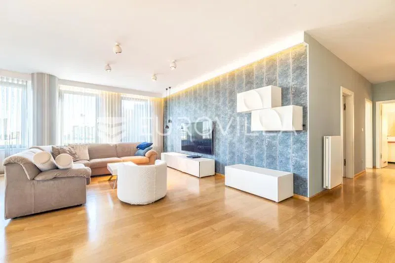 Zagreb, Maksimir, three room apartment 157 m² 3 garage parking space – 2