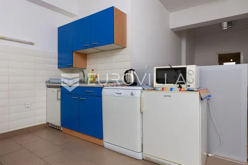 Kastav, commercial space, 120 m², ground floor, two bathrooms, three work rooms – 2
