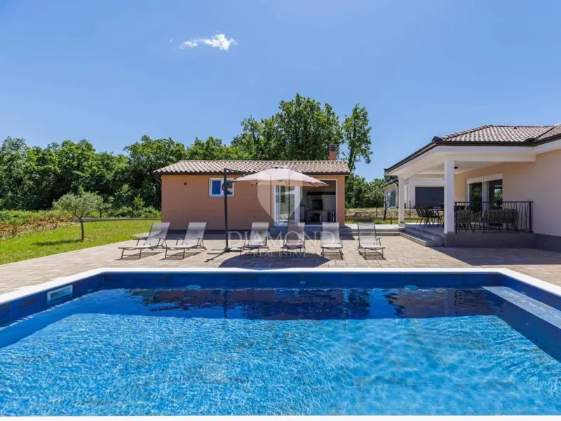ISTRIA, LABIN, CASA CON AMPIO TERRENO EDIFICABILE – 2