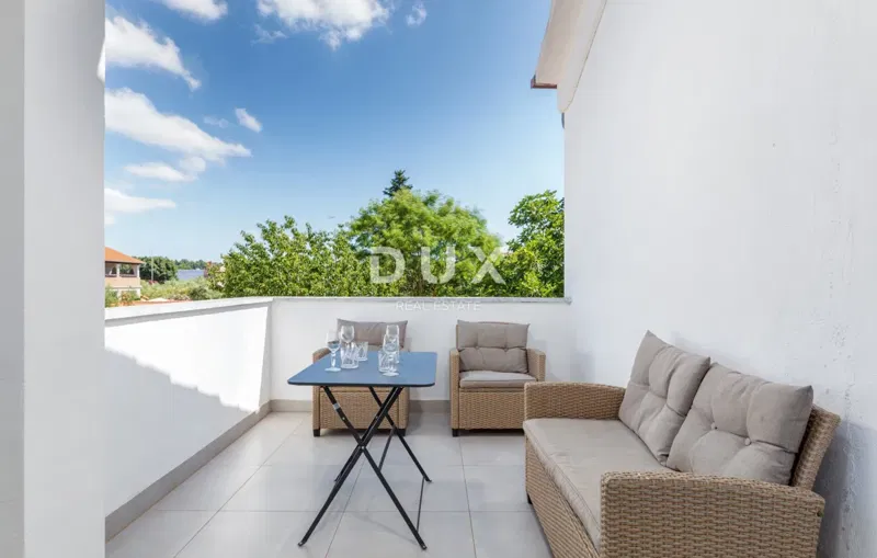 ISTRIA, MEDULIN - House with 3 residential units near the sea! – 2