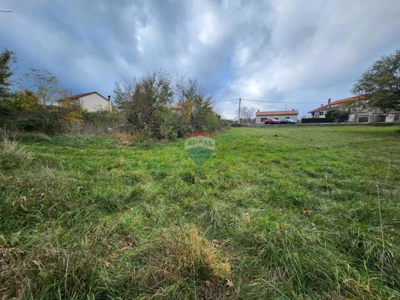 Земельный участок строительного назначения Stanica Roč, Buzet, 4.848m2 – 2