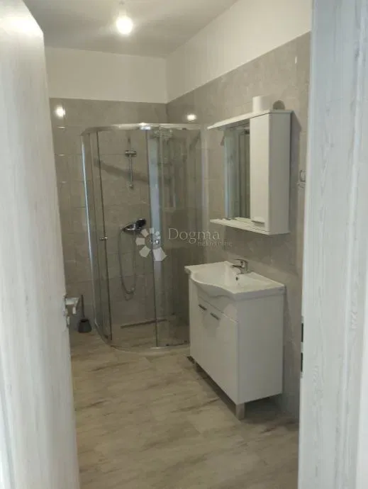 Ház Donje Biljane, Benkovac, 350m2