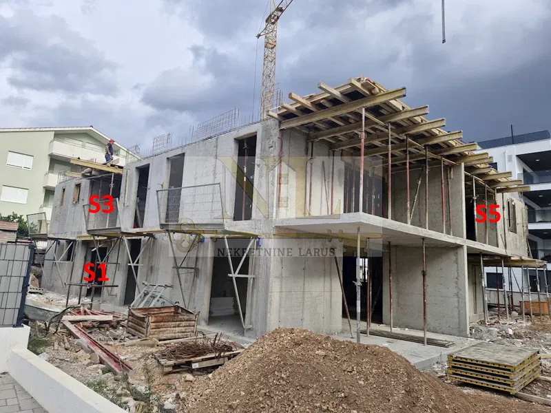 Apartment S3, first floor, elevator, swimming pool, 250 m from the sea – 3