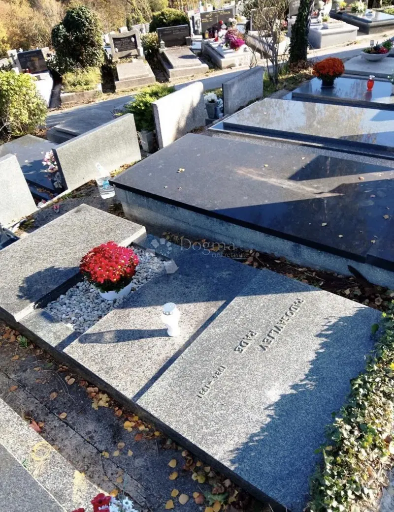 Tomb Mirogoj, Gornji Grad - Medveščak, 2,07m2 – 3