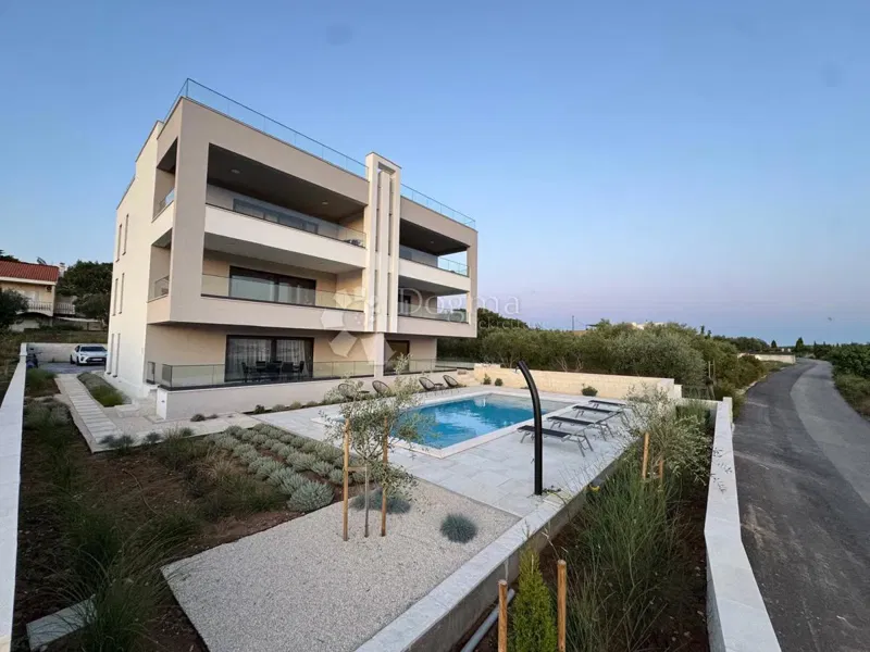 Dom Crno, Zadar, Jadranska magistrala, 95m2 – 3