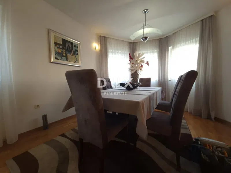 ZADAR, BORIK - OPPORTUNITY! Villa with 4 spacious apartments and sea view! – 3
