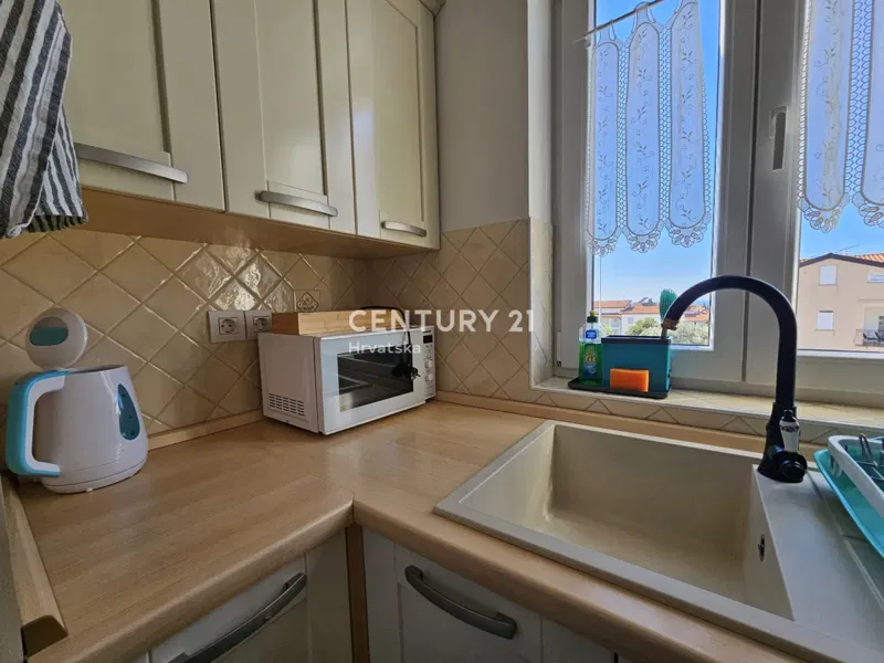POREČ, TWO-BEDROOM APARTMENT WITH GARAGE, 800 M FROM THE SEA, SEA VIEW – 3