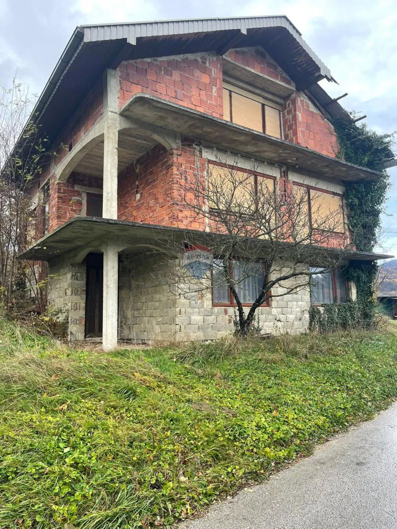Дом Straža Krapinska, Krapina - Okolica, 270m2