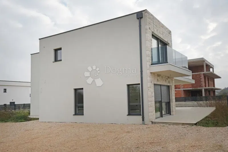 NEWLY BUILT MODERN VILLA – 2