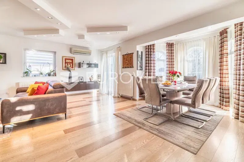 Dugo selo, prekrasna samostojeća kuća 243 m²