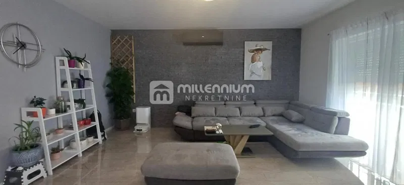 Kastav, Rubeši, 3s+db, 110.89m2, parking – 2