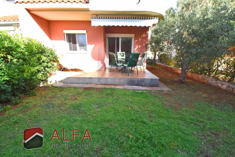 Croatia, Vodice, ground-floor apartment with garden for sale – 2