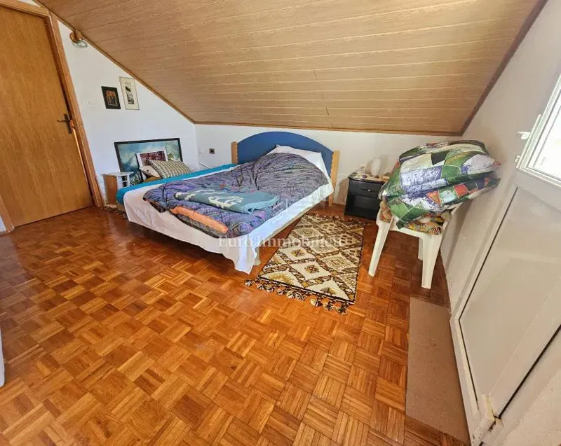 Spacious apartment with 4 bedrooms in Malinska – 3