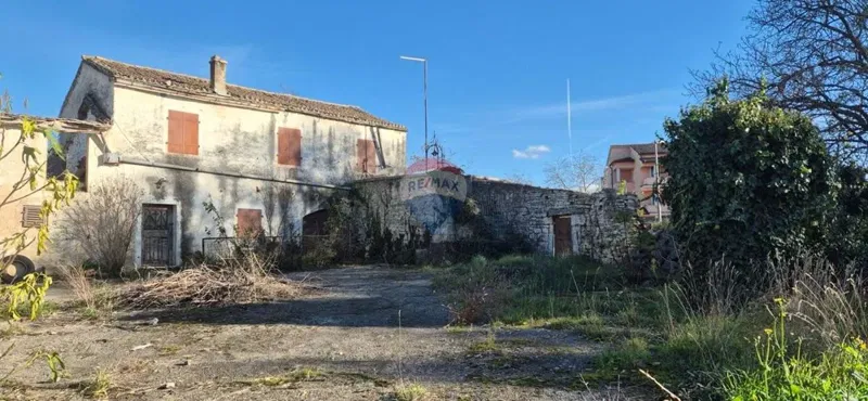 House Sveti Lovreč, 250m2 – 2