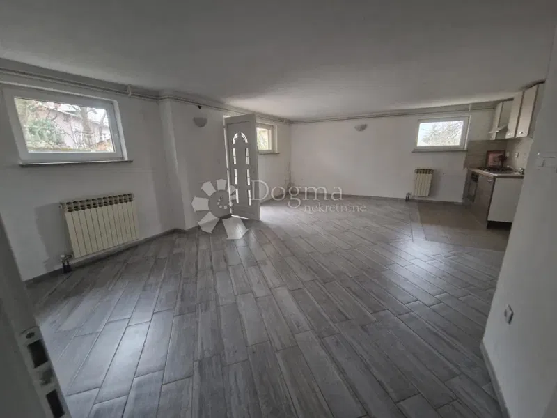 Flat Spinčići, Kastav, 330m2 – 2