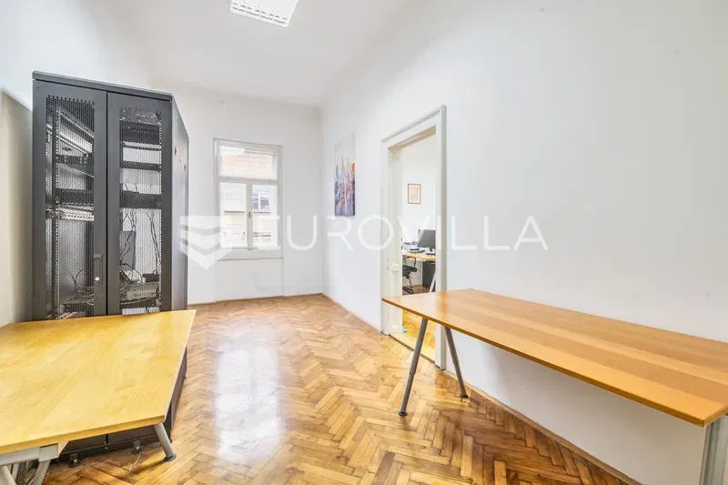 Zagreb, Gundulićeva, a spacious office space of 73 m² – 2