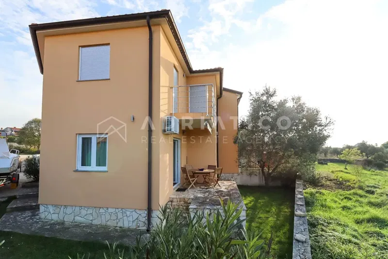Vodnjan, Istria – Beautiful duplex house in a quiet location with a view – 2