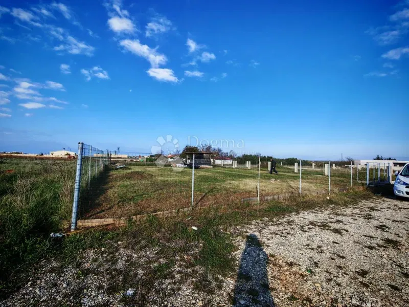 TOP! BUILDING LAND IN THE VICINITY OF PULA – 2