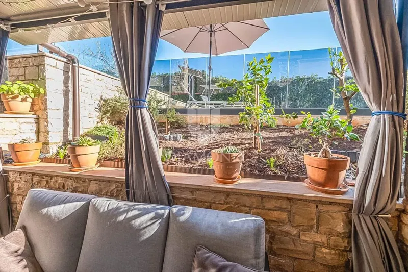 Apartment in Medulin, Oasis with Terrace and Pool 200 m from the Sea – 3