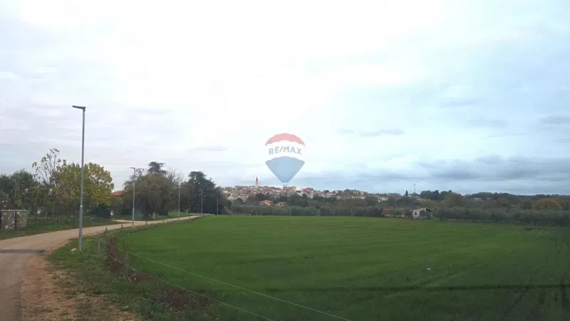 Terreno edificabile Brtonigla, 1.356m2 – 2