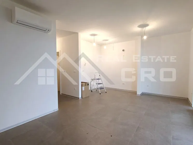 Immobili Čiovo – Confortevole appartamento con una camera da letto e cortile, in nuova costruzione vicino al mare, in vendita – 2