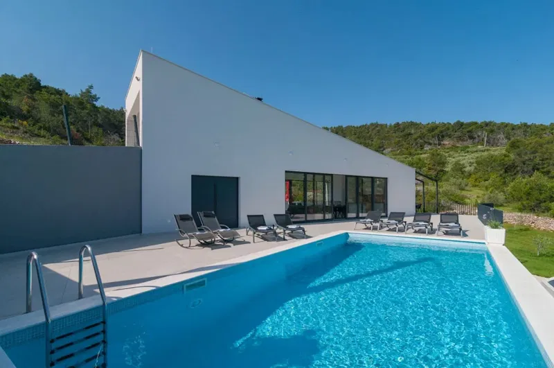 Villa moderna con splendida vista mare – 3