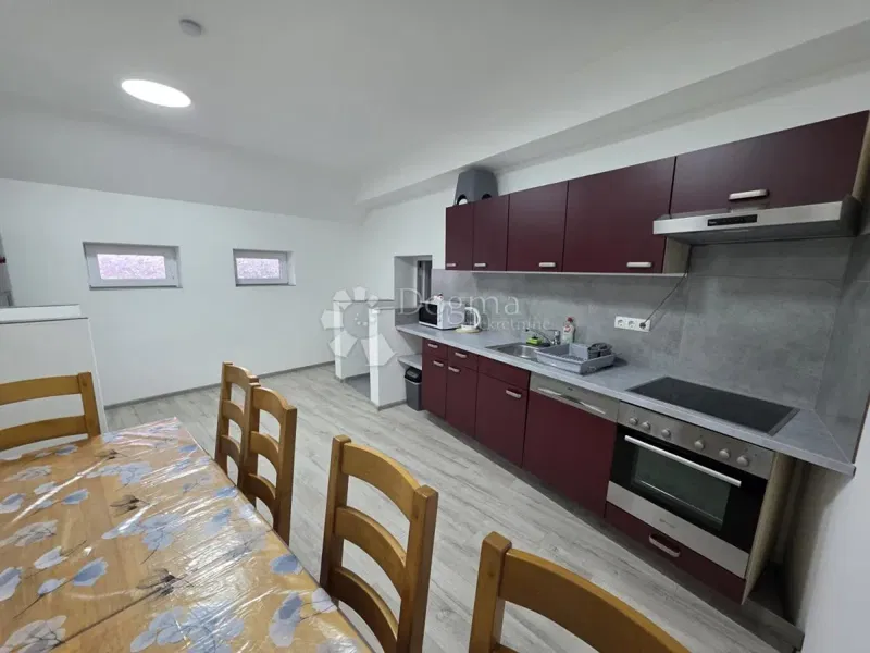Casa Strahoninec, 220m2 – 2